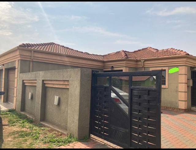 2 BEDROOM HOUSE FOR SALE IN DAWN PARK EXT
